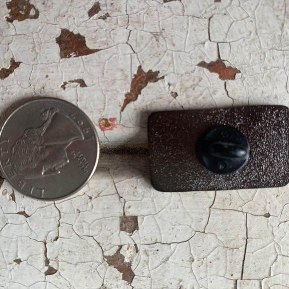 Brand new "Obsessed" Harry Styles inspired enamel pin - Picture 3 of 3